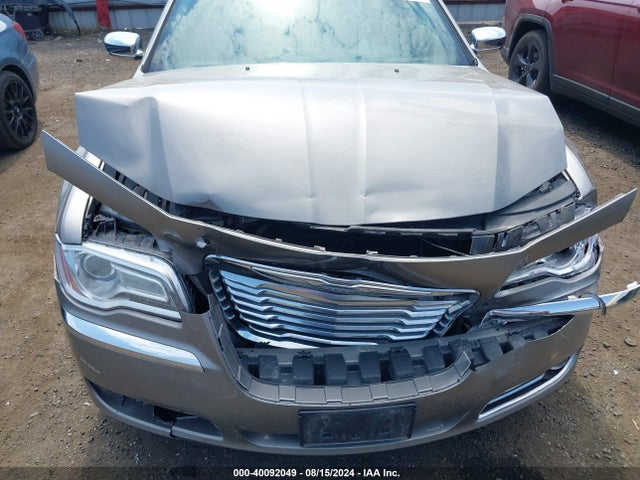 2C3CCAKG9EH194376 Chrysler 300c Awd