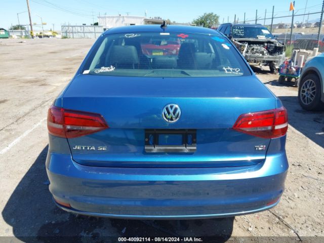 3VWDB7AJXJM260901 Volkswagen Jetta 1.4t Se/1.4t Wolfsburg Edition