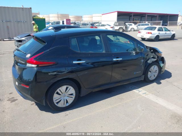 1N4AZ1CP2JC304820 Nissan LEAF S
