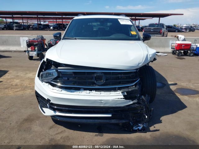 3VVCB7AX2RM072874 Volkswagen Tiguan 2.0t Se R-line Black