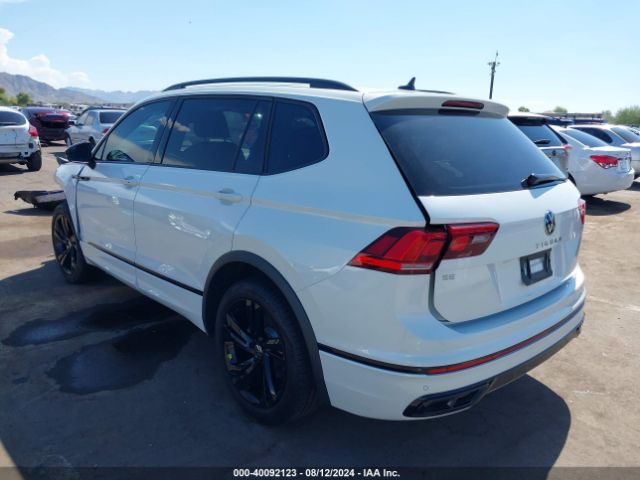 3VVCB7AX2RM072874 Volkswagen Tiguan 2.0t Se R-line Black