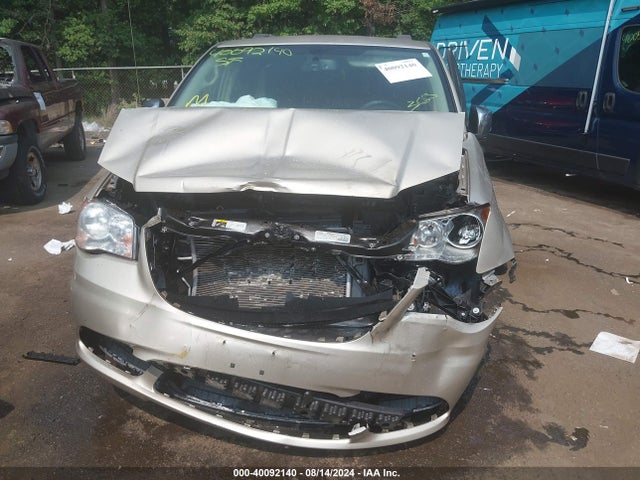 2C4RC1JG1GR133379 Chrysler Town & Country Limited