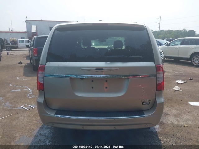 2C4RC1JG1GR133379 Chrysler Town & Country Limited