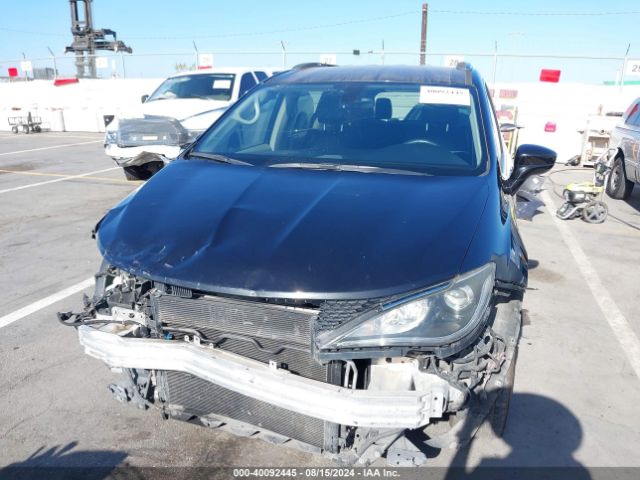 2C4RC1EG2HR850692 Chrysler Pacifica Touring-l Plus