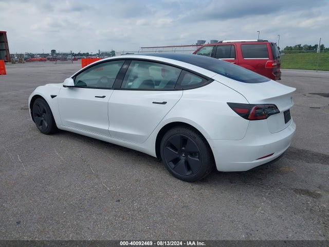 2021 TESLA MODEL 3 5YJ3E1EB4MF849439 Photo 2