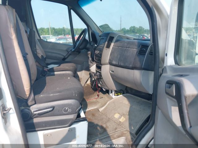 WD3PE8DC0F5983903 Mercedes-Benz Sprinter 2500 High Roof