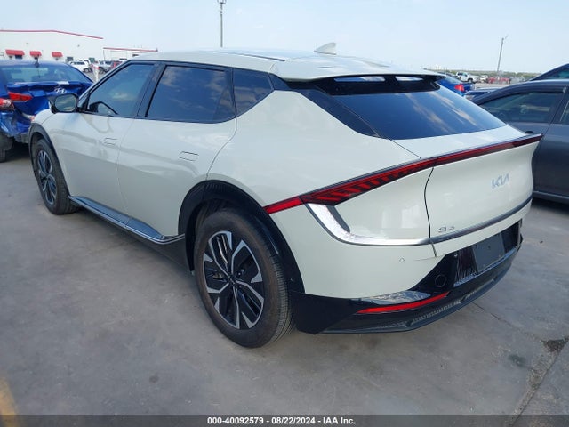 KIA Ev6 Wind 2023 KNDC34LA1P5099411 Image 3