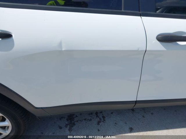 1C4PJLABXFW761802 Jeep Cherokee Sport