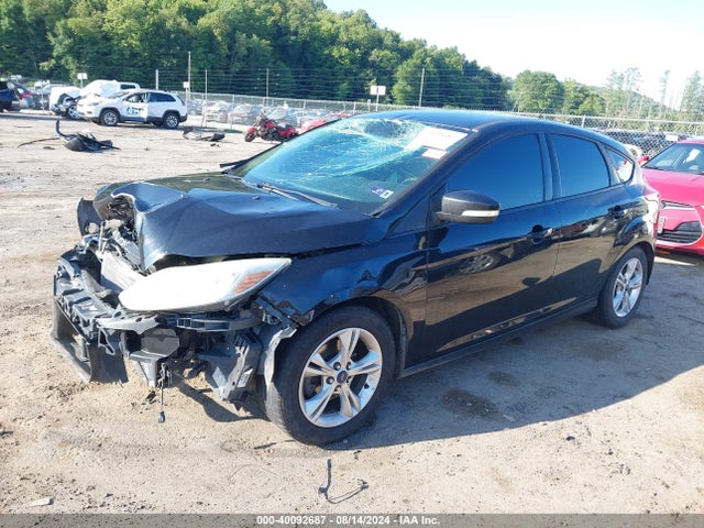 Ford FOCUS SE 2014 1FADP3K22EL296275 Image 2