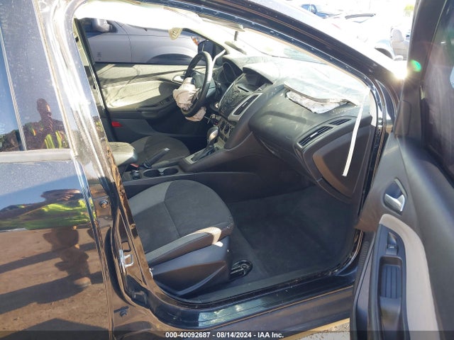 Ford FOCUS SE 2014 1FADP3K22EL296275 Image 5