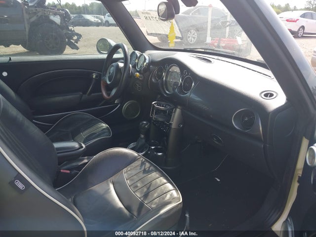 2008 MINI COOPER S WMWRH33598TL97272 Photo 4