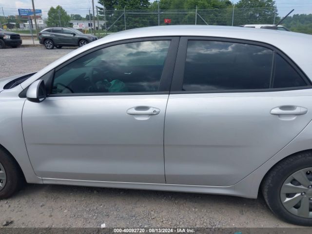 3KPA25AD9LE309538 KIA Rio 5-door S