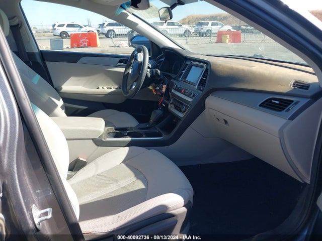 Hyundai SONATA SE 2019 5NPE24AF8KH806913 Image 5