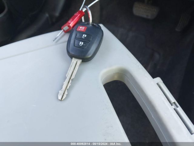JTDKDTB3XG1121189 Toyota Prius C Two