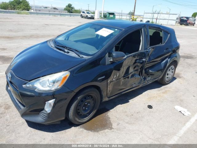 JTDKDTB3XG1121189 Toyota Prius C Two