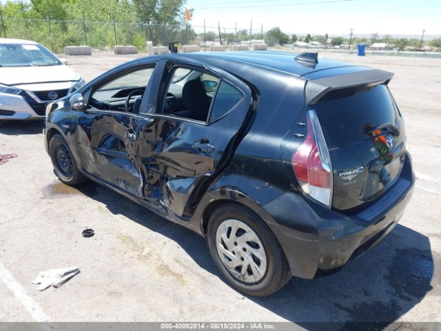 JTDKDTB3XG1121189 Toyota Prius C Two