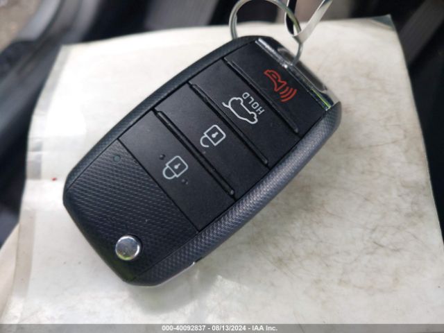 KNDPM3AC9L7838262 KIA Sportage Lx