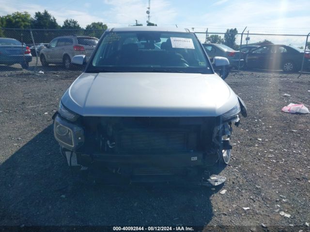 KMHRB8A35NU202353 Hyundai Venue Se