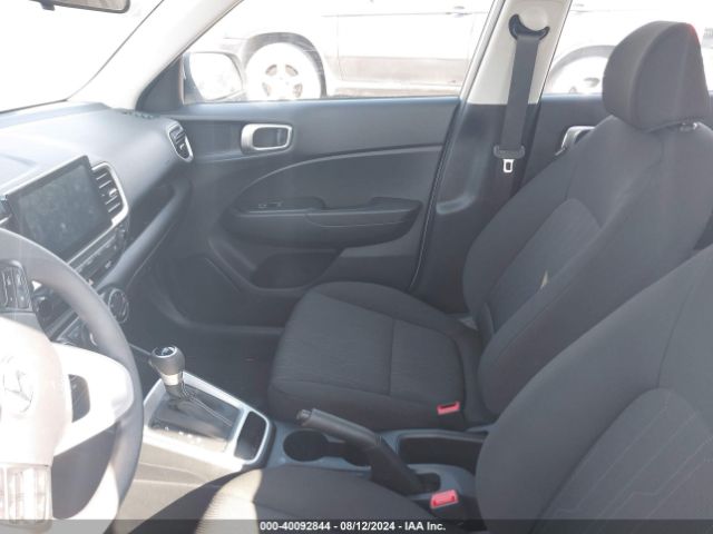 KMHRB8A35NU202353 Hyundai Venue Se