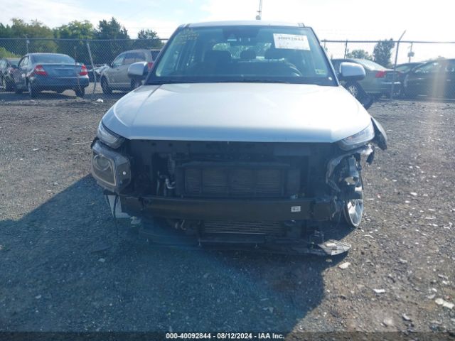 KMHRB8A35NU202353 Hyundai Venue Se