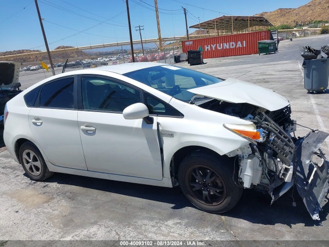 Toyota Prius Three 2015 JTDKN3DU4F0472039 Image 14