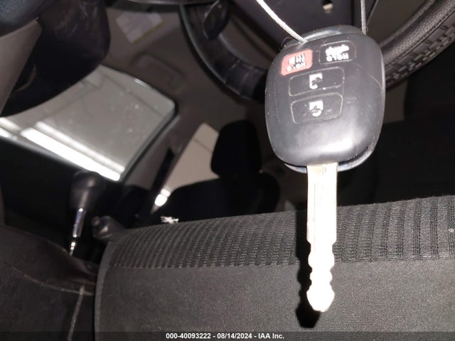 Toyota RAV4 LE 2016 2T3ZFREV1GW274635 Image 11