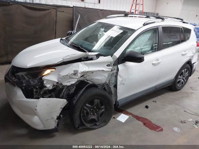 Toyota RAV4 LE 2016 2T3ZFREV1GW274635 Image 2