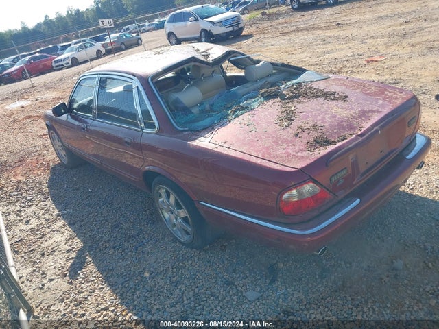 2002 JAGUAR XJ8 SAJDA12C62LF42897 Photo 2