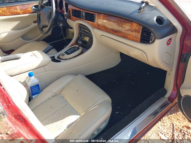 2002 JAGUAR XJ8 SAJDA12C62LF42897 Photo 4