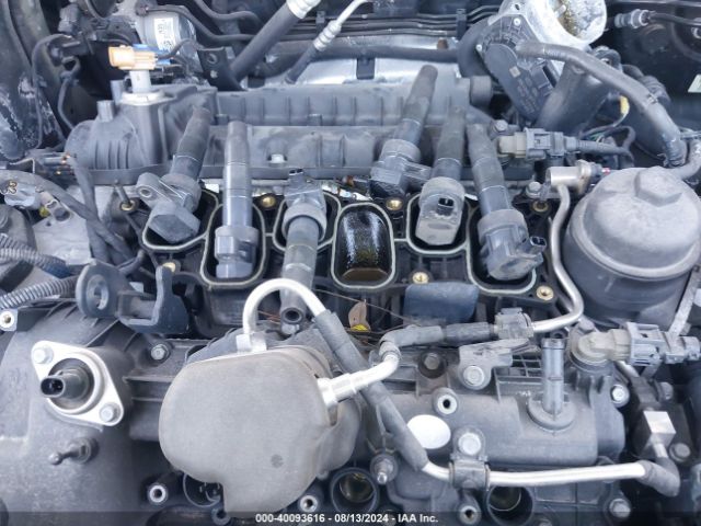 KM8SM4HF3HU235005 Hyundai Santa Fe Se