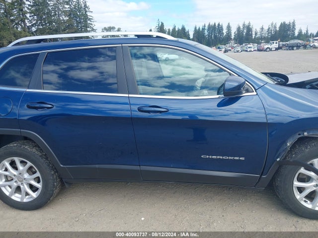 1C4PJLCB6JD563087 Jeep Cherokee Latitude Fwd