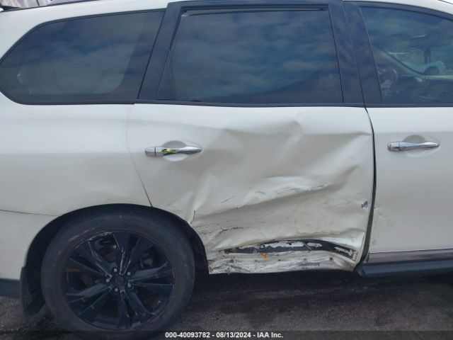 5N1DR2MM2HC671143 Nissan Pathfinder Platinum