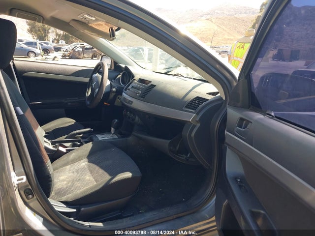 2011 MITSUBISHI LANCER JA32U2FU5BU005546 Photo 4