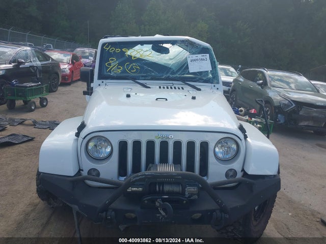 1C4BJWEG2GL172750 Jeep Wrangler Unlimited Sahara