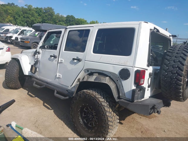 1C4BJWEG2GL172750 Jeep Wrangler Unlimited Sahara