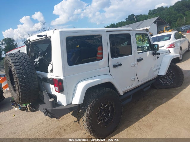 1C4BJWEG2GL172750 Jeep Wrangler Unlimited Sahara