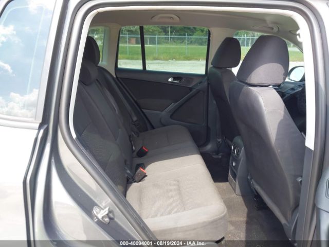 WVGAV3AXXEW501674 Volkswagen TIGUAN S