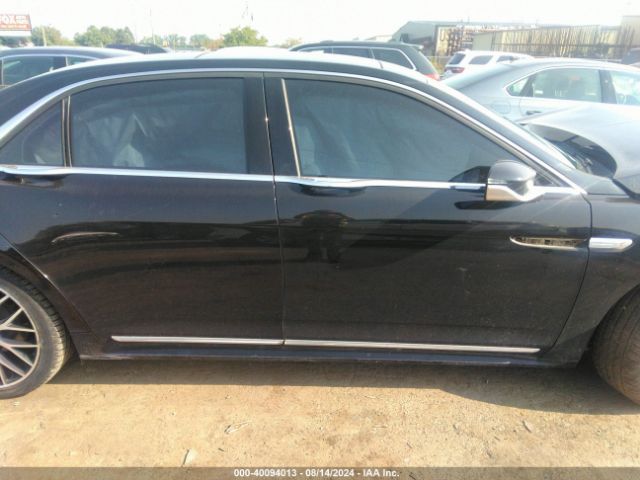 1LN6L9NC8H5611915 Lincoln Continental Reserve
