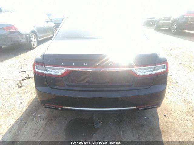 1LN6L9NC8H5611915 Lincoln Continental Reserve