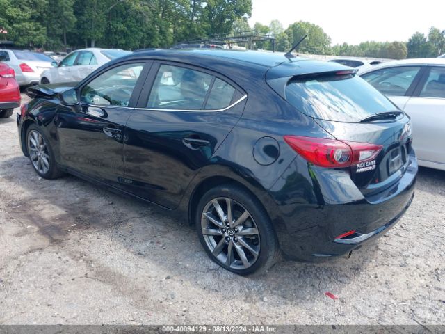 3MZBN1L35JM263568 Mazda Mazda3 Touring