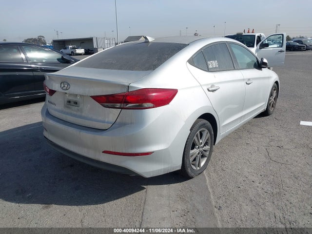 Hyundai ELANTRA SE 2017 5NPD84LF6HH096927 Image 4