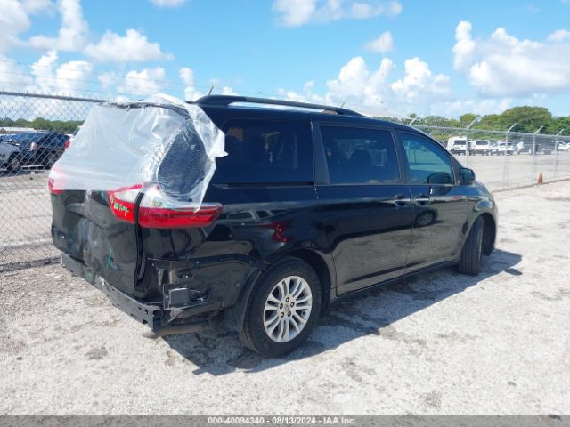 5TDYZ3DC4HS807211 Toyota Sienna Xle 8 Passenger