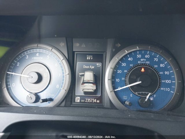 5TDYZ3DC4HS807211 Toyota Sienna Xle 8 Passenger
