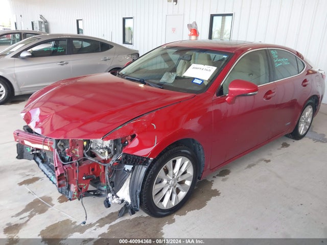 JTHBW1GG4F2087431 Lexus ES 300H
