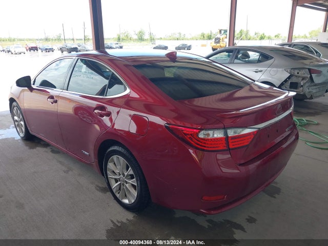 JTHBW1GG4F2087431 Lexus ES 300H