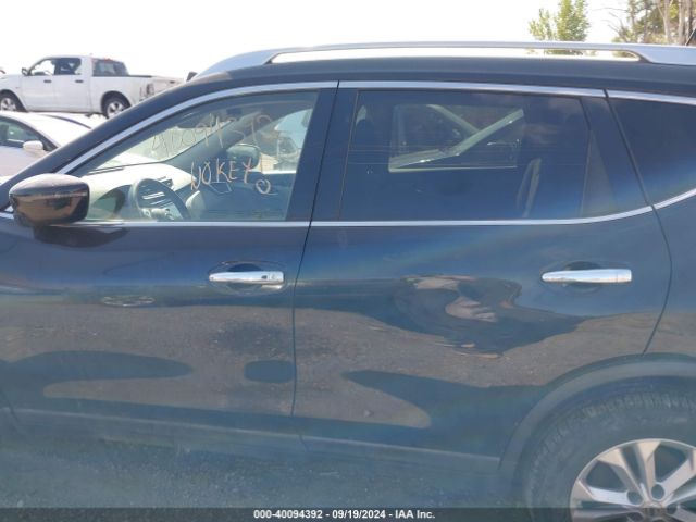 KNMAT2MV5GP678421 Nissan ROGUE SV