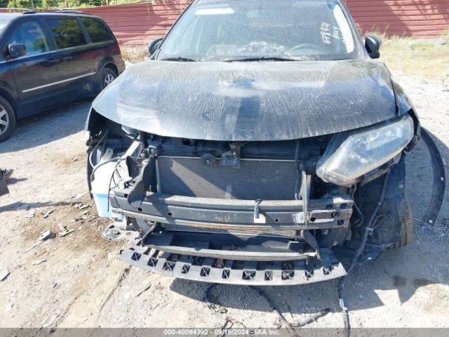 KNMAT2MV5GP678421 Nissan ROGUE SV