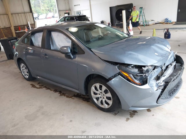 Toyota COROLLA LE 2022 5YFEPMAE2NP363805 Image 1