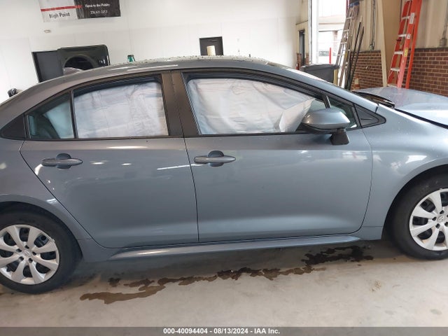 Toyota COROLLA LE 2022 5YFEPMAE2NP363805 Image 13