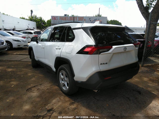 Toyota Rav4 Xle 2021 2T3W1RFV6MW168807 Image 3